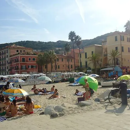 Apartman Monolocale N 2 Vicino Con Dehor Laigueglia